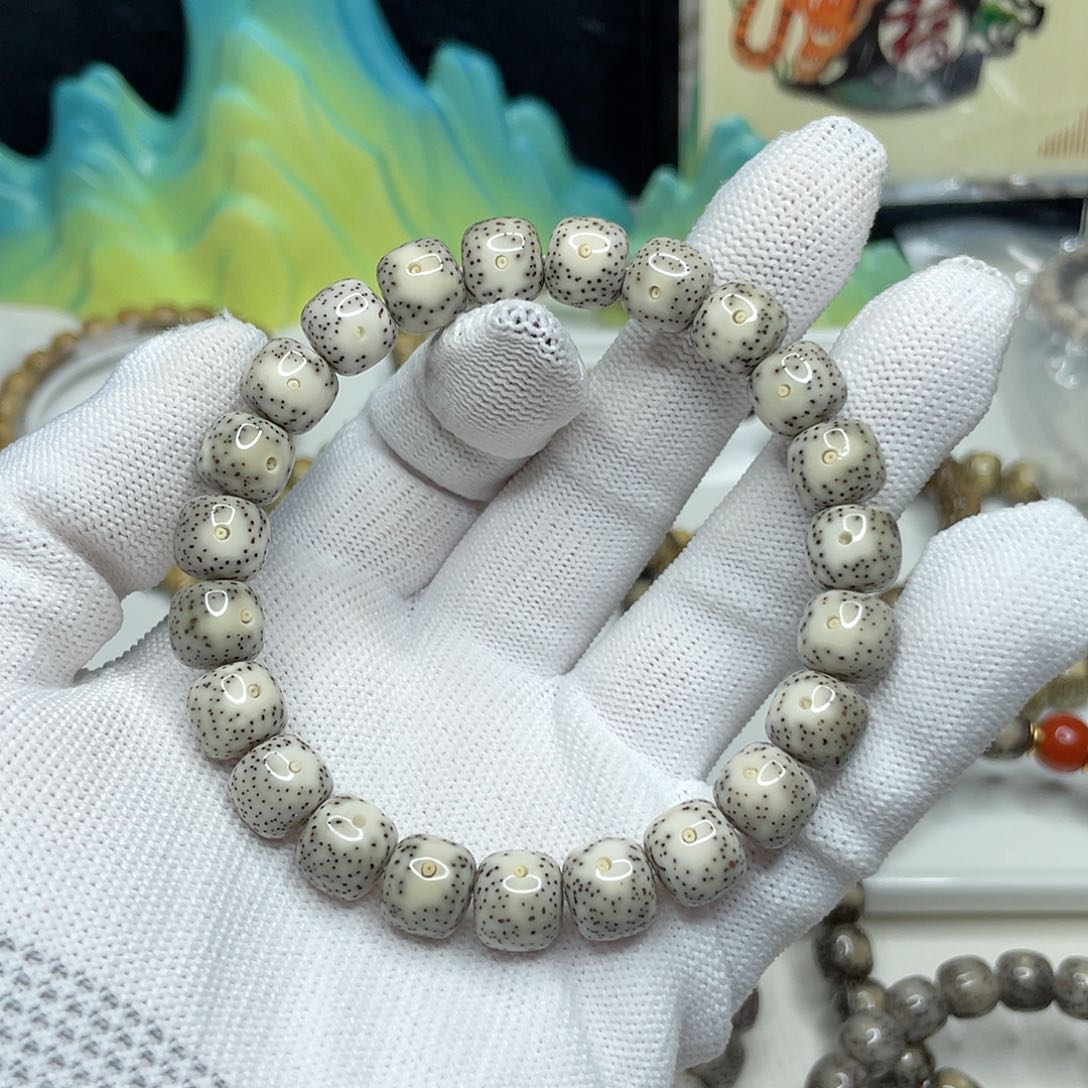 星月菩提手串04。10/9骨瓷白黄金瞳