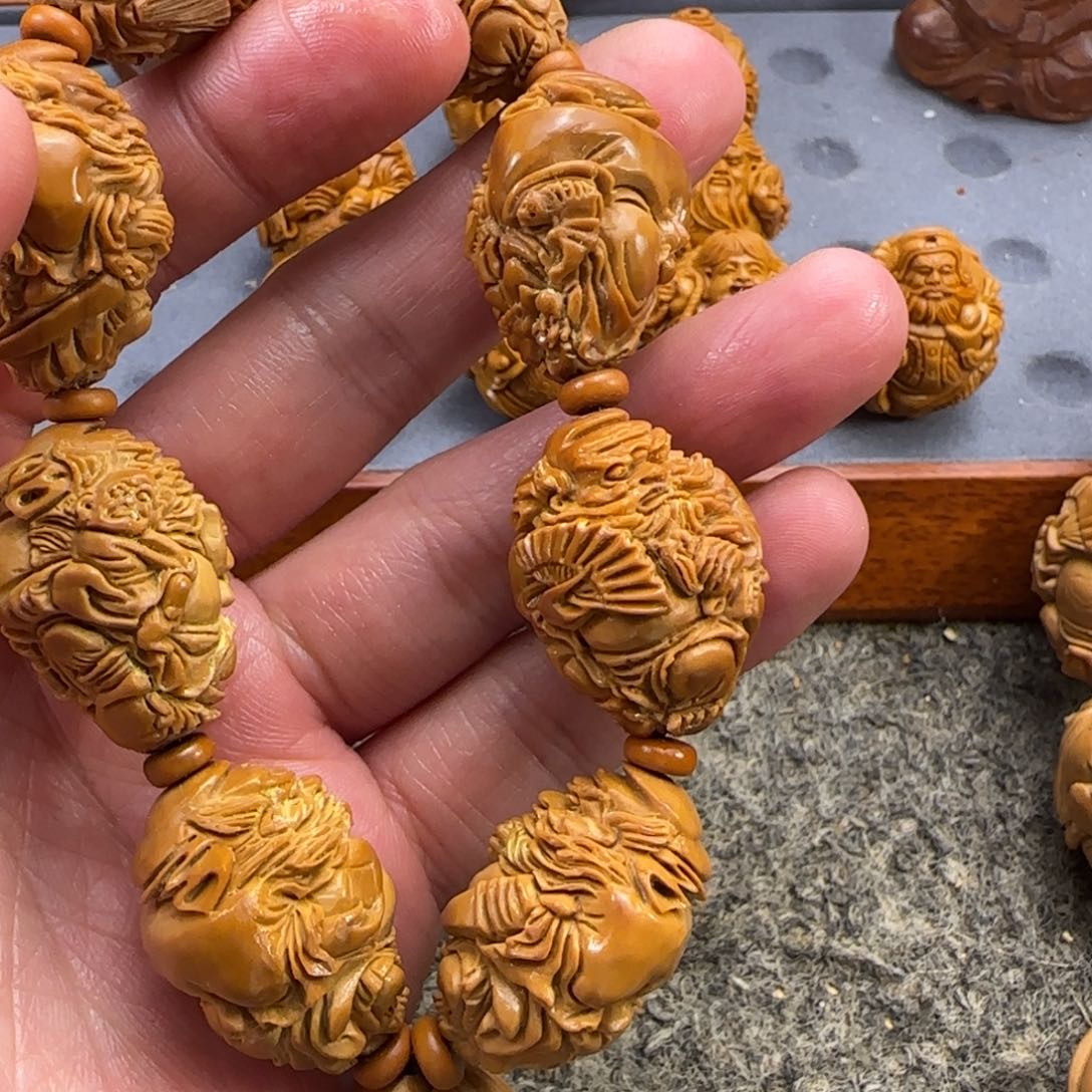 橄榄核吊坠随*……………………