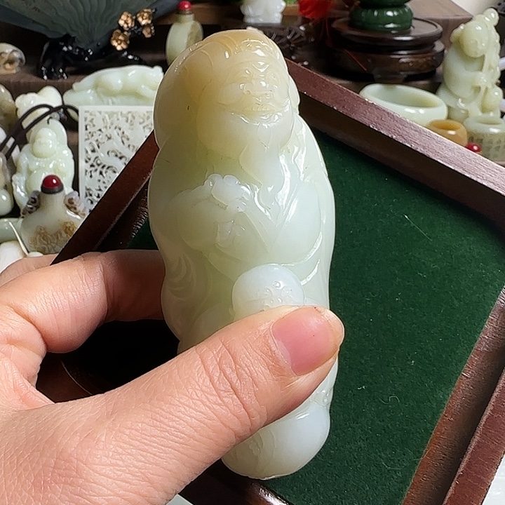 坐***闊瓷片新号开播瓷盘一件