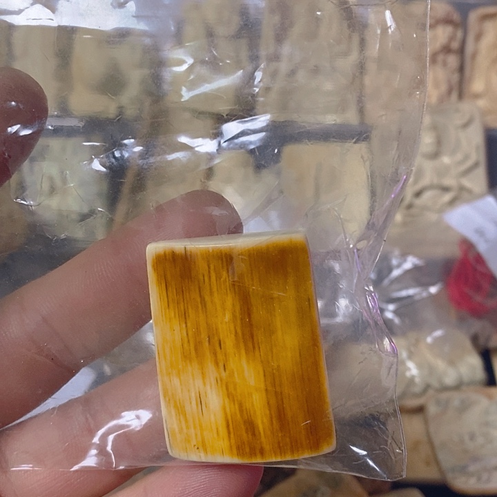 天然猛犸牙雕刻残次品