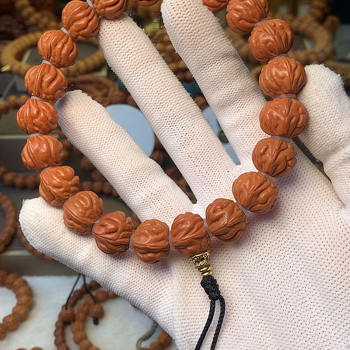 云***歌手串桃核秦岭龙纹