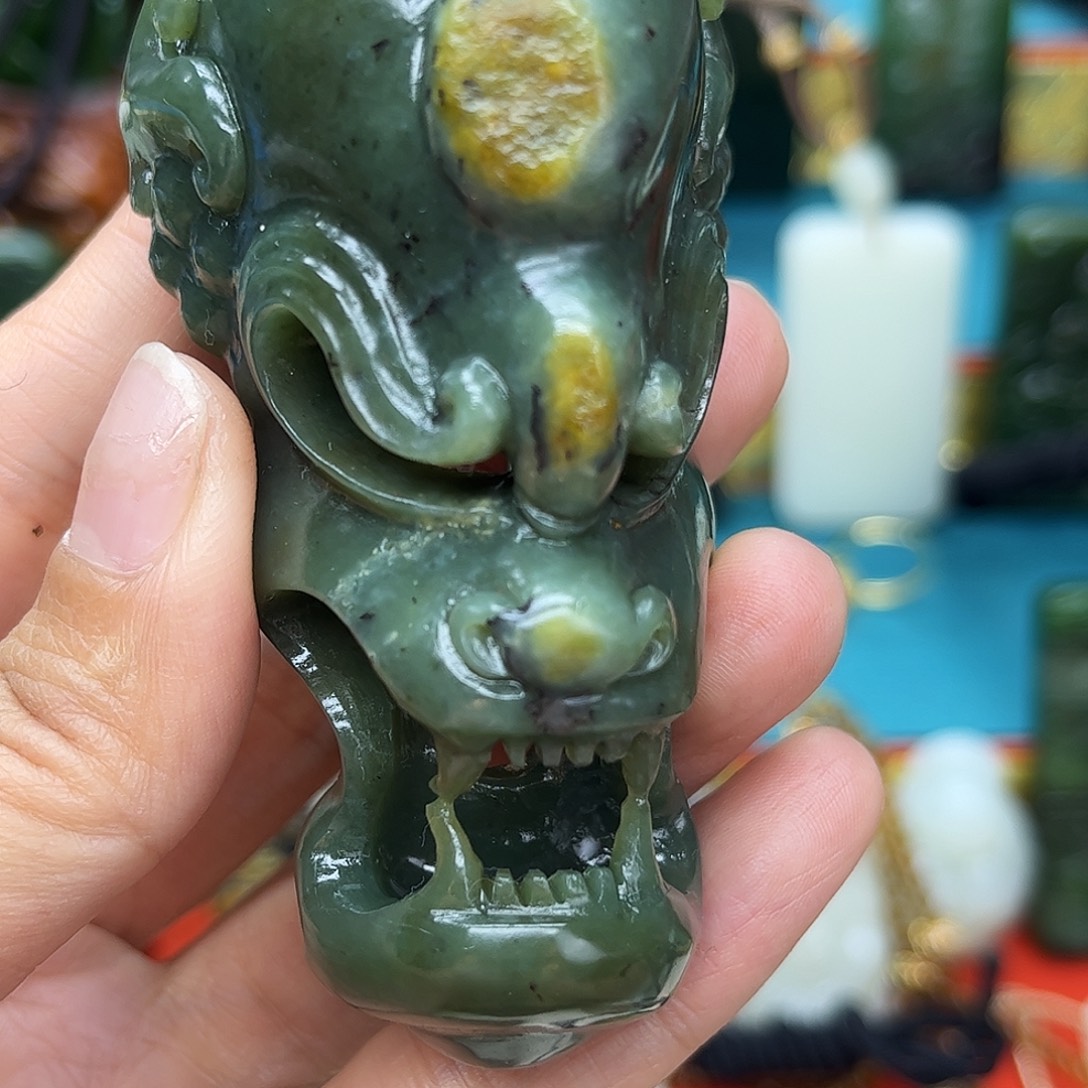 和田玉未镶嵌挂件