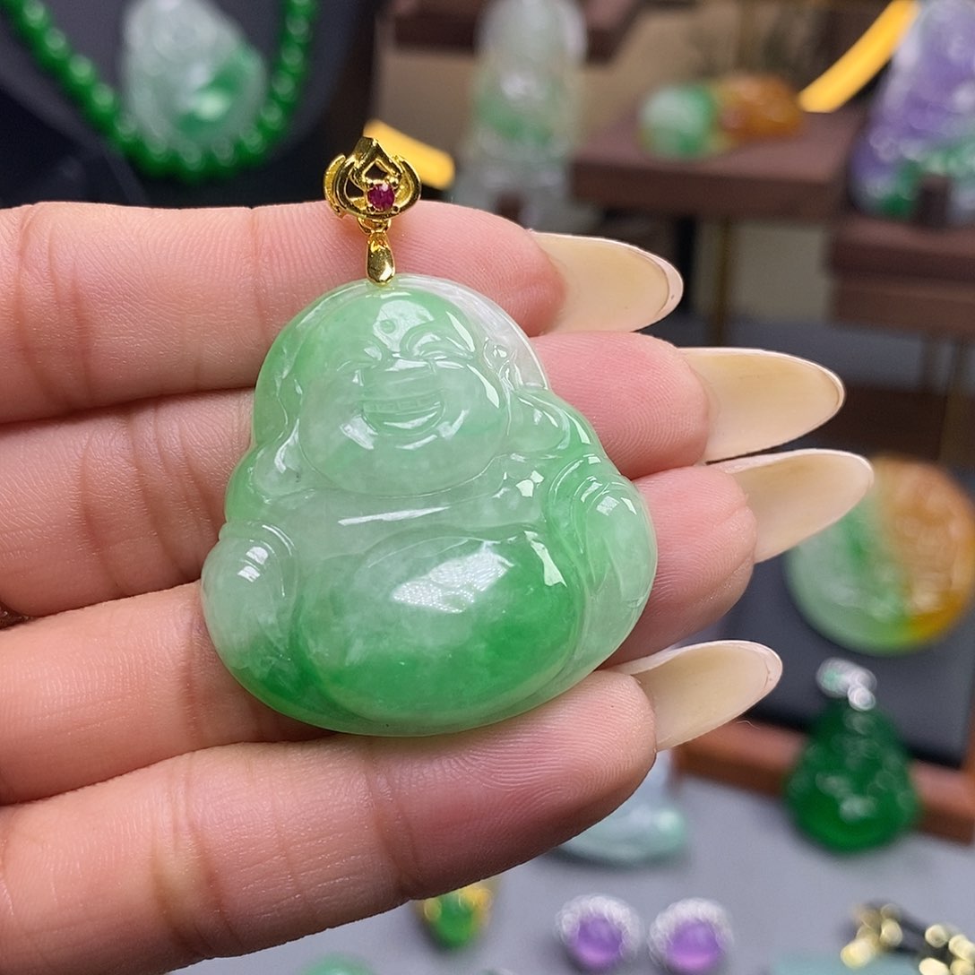 吊坠(赠链)未镶嵌翡翠