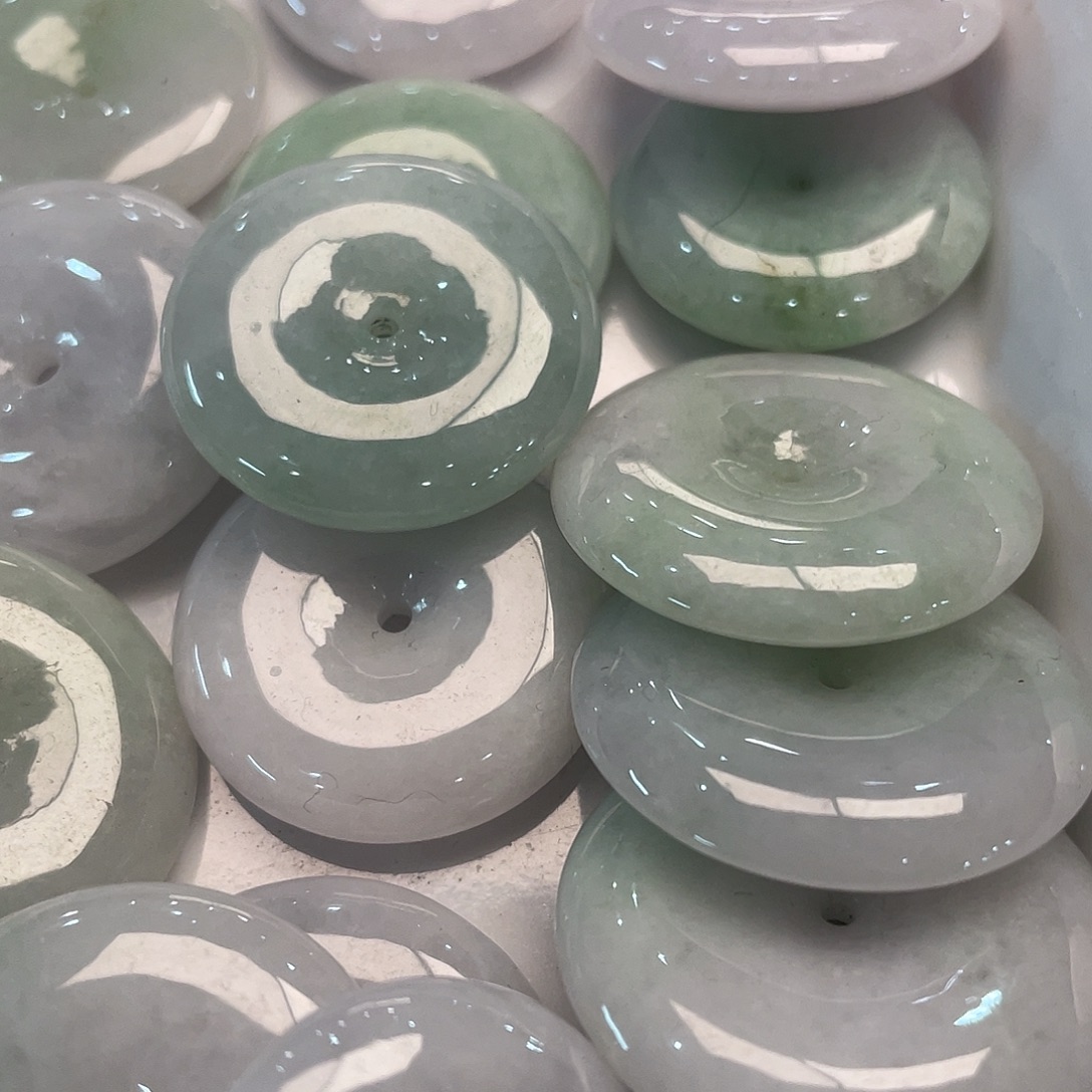 翡翠未镶嵌颈饰天然翡翠