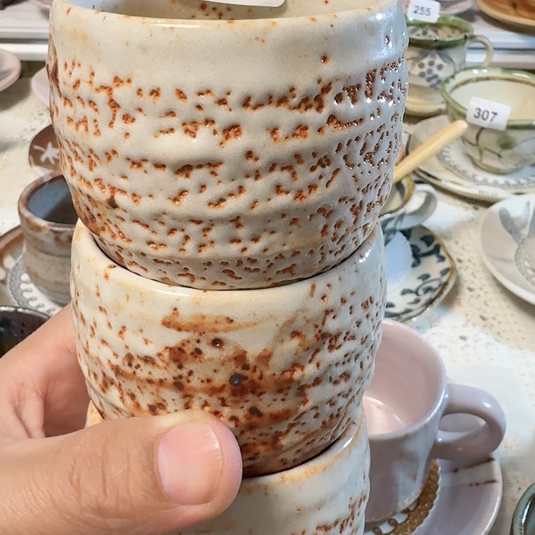 瓷片质疑茶杯职业