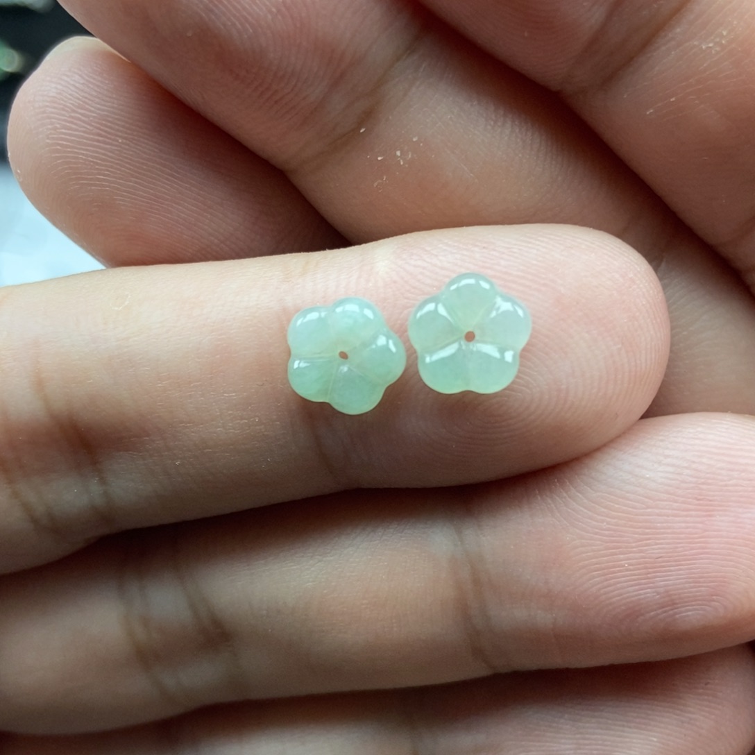 翡翠未镶嵌颈饰00000006