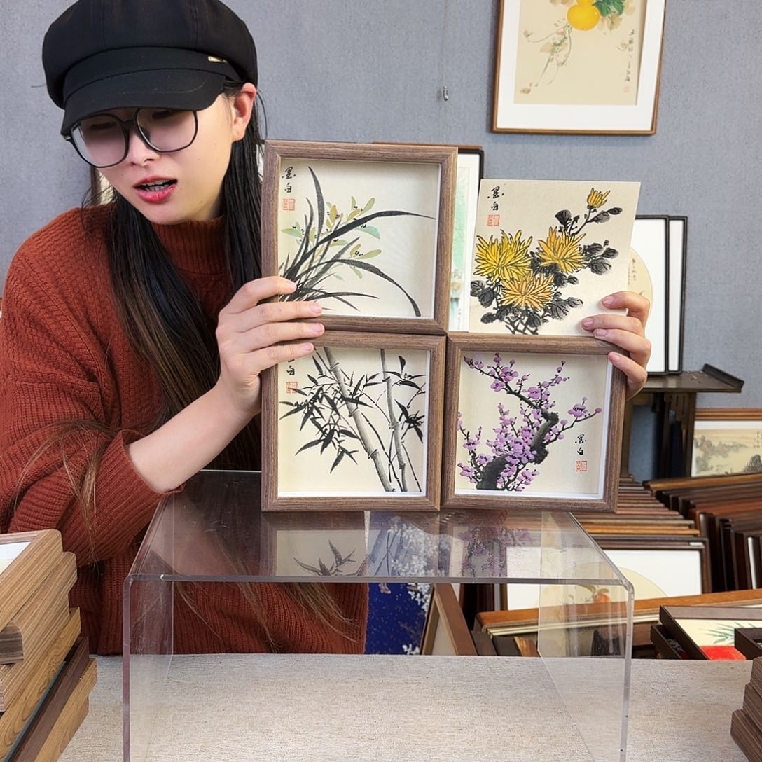 国画手绘带框尺寸：15*15