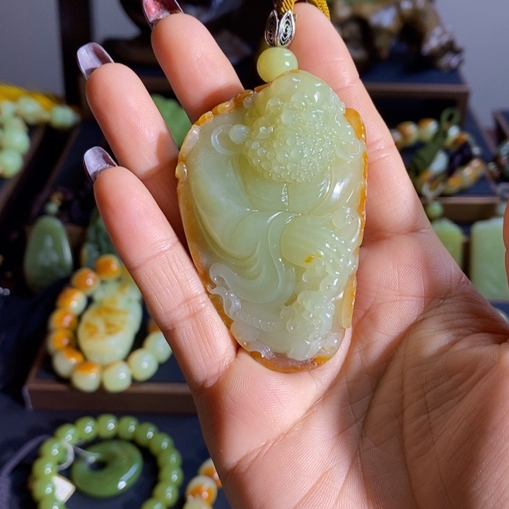 和田玉把件未镶嵌假**下