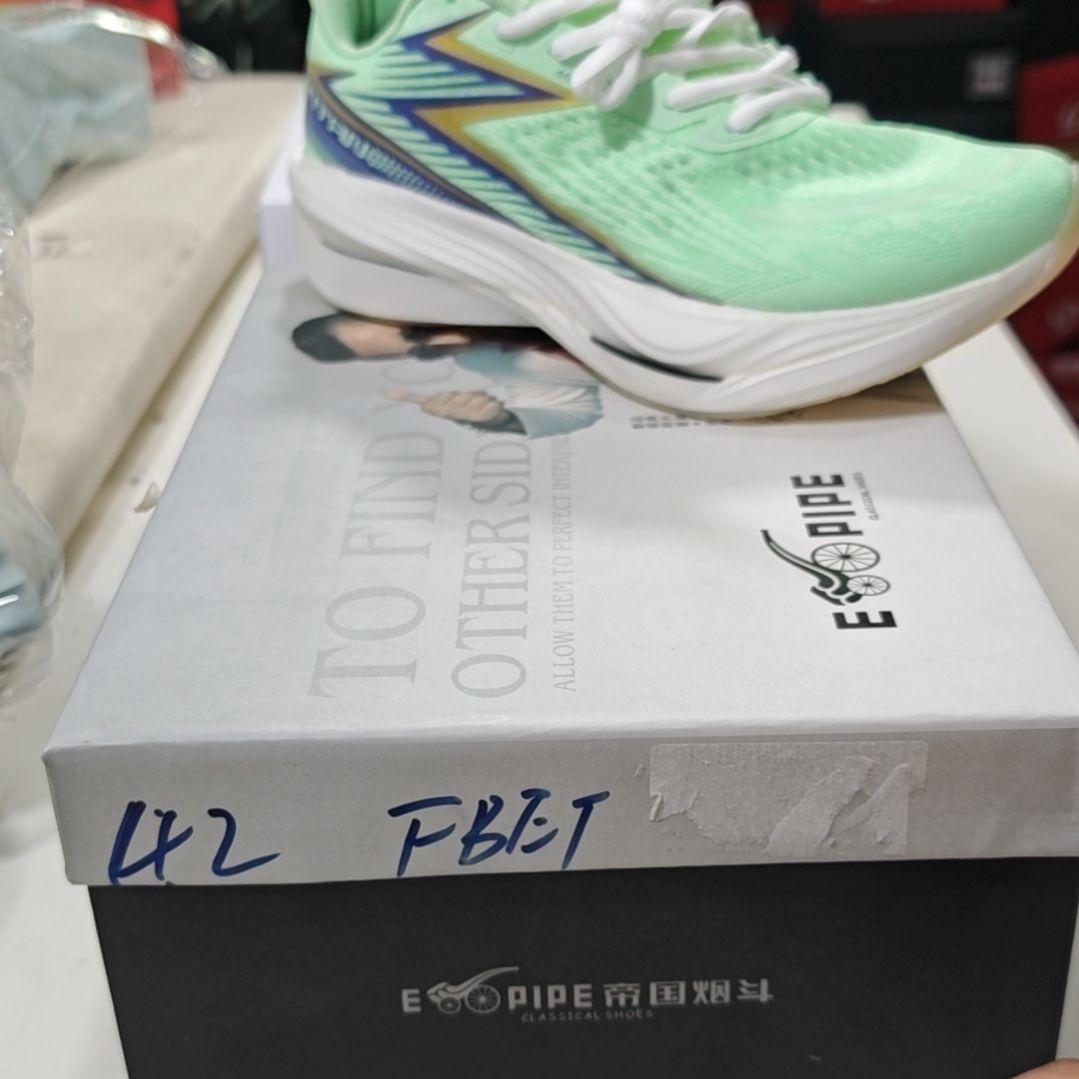 拼接组装鞋跑步鞋默认微瑕疵