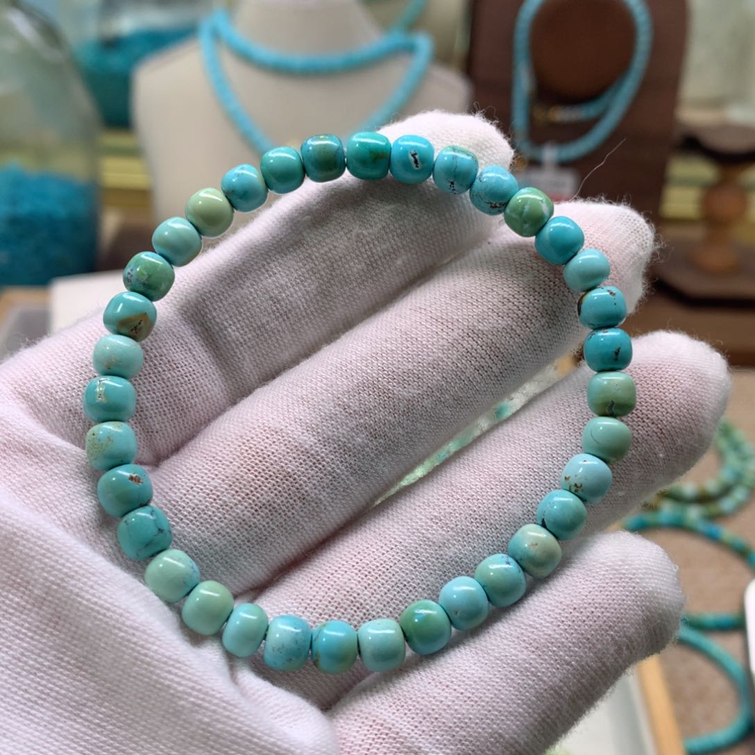 绿松石配饰未镶嵌