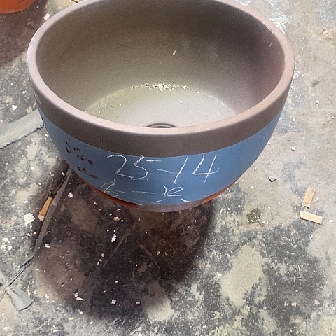 紫砂中国宜兴紫砂花盆，