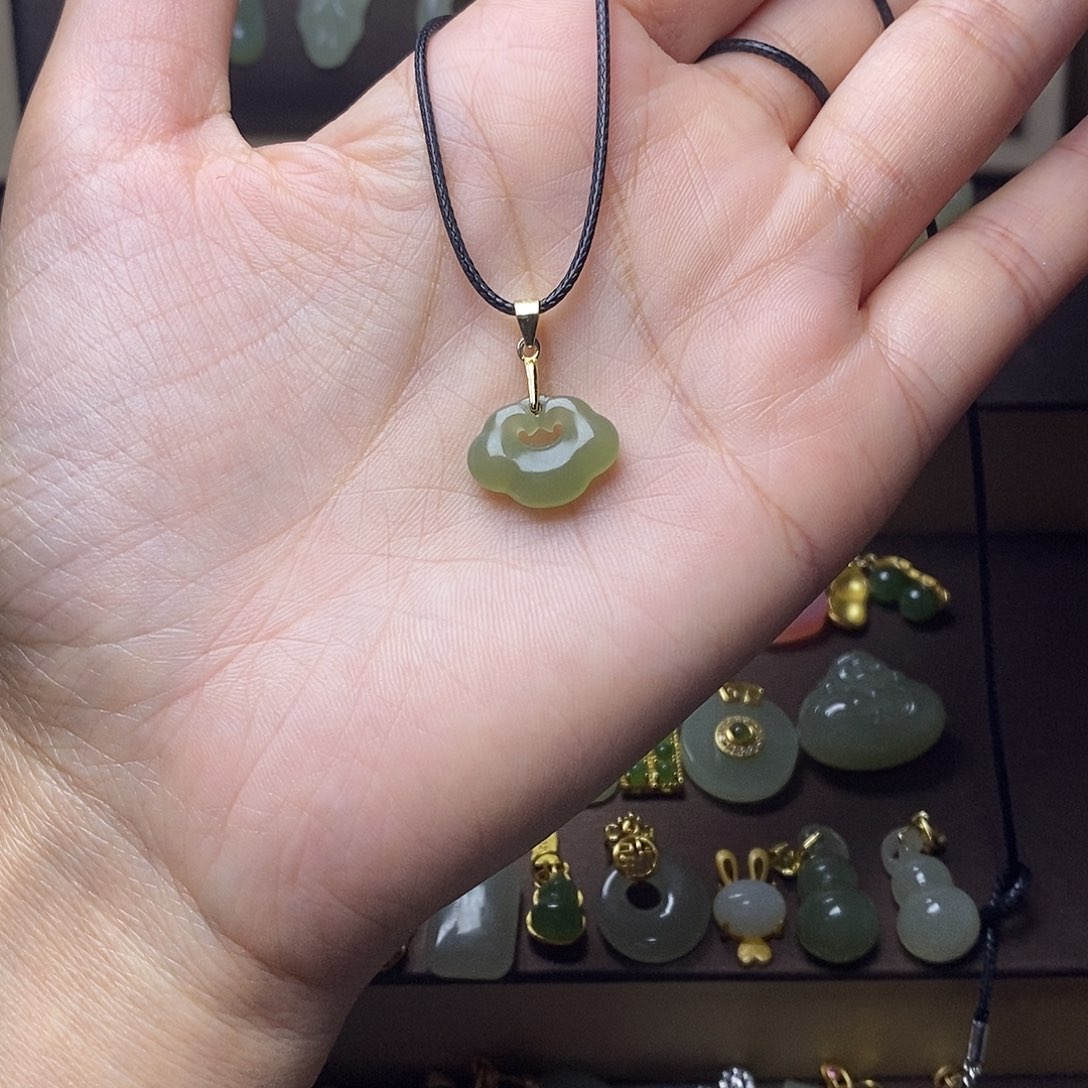 和田玉颈饰银S925镶嵌