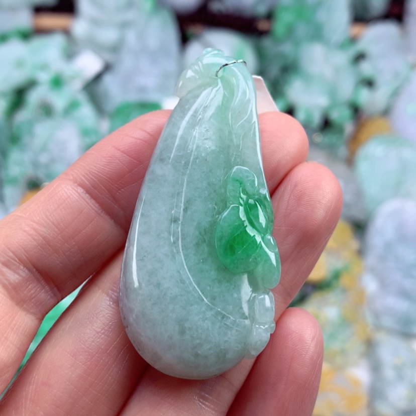 【闪购商品】翡翠吊坠(不含链)未镶嵌