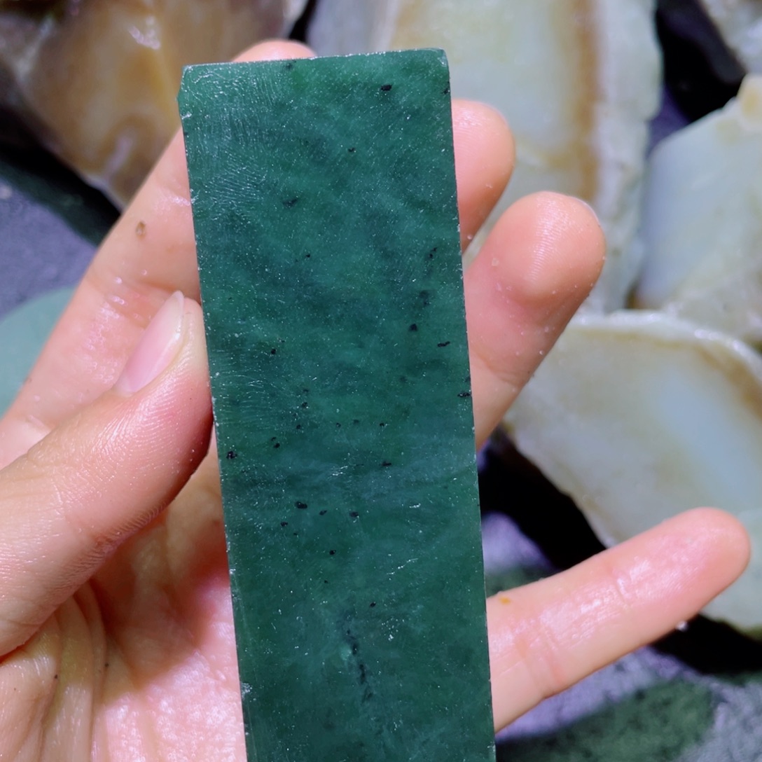 和田玉未镶嵌珠宝半成品