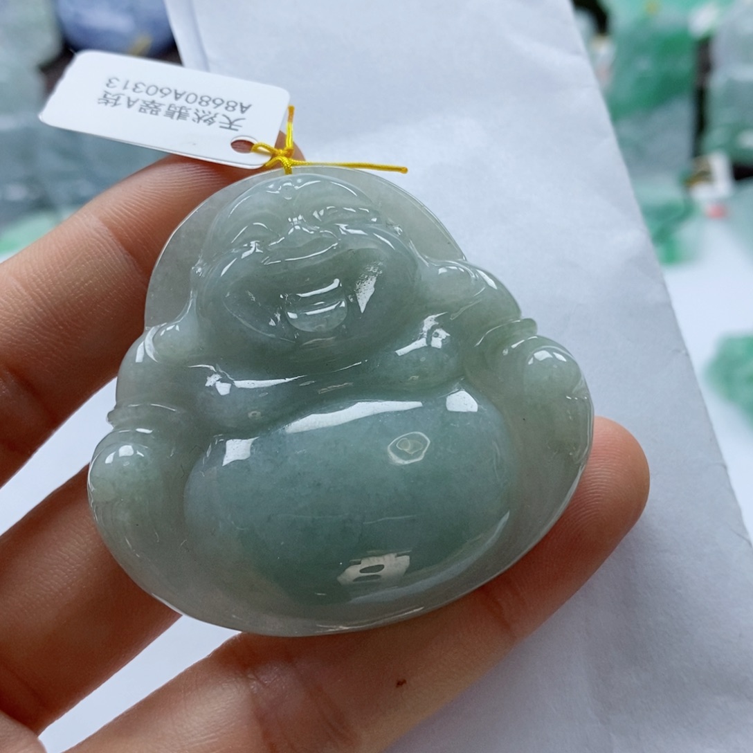 翡翠未镶嵌颈饰郑*万吊坠