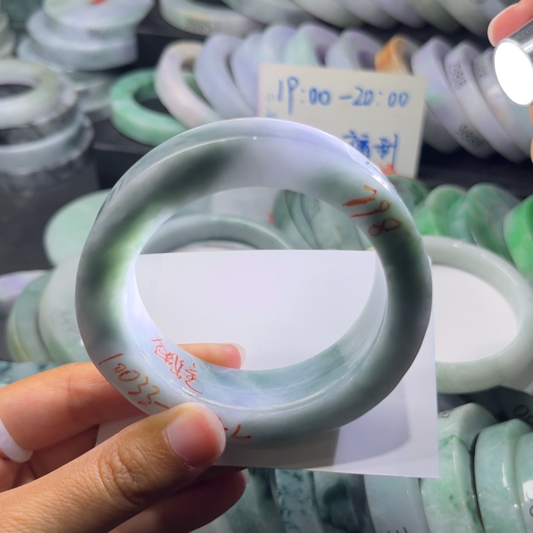 定制翡翠翡翠手镯未镶嵌