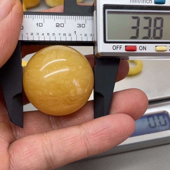 琥珀裸石未镶嵌蜜蜡圆珠