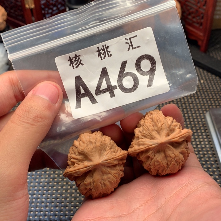 文玩核桃吊坠霸王鼎