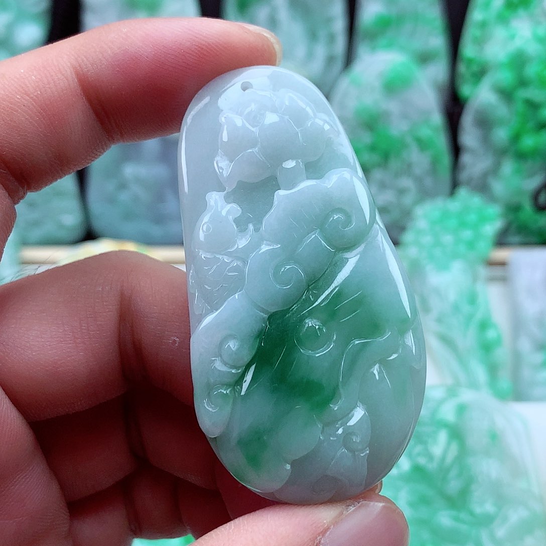 翡翠未镶嵌颈饰翡翠吊坠