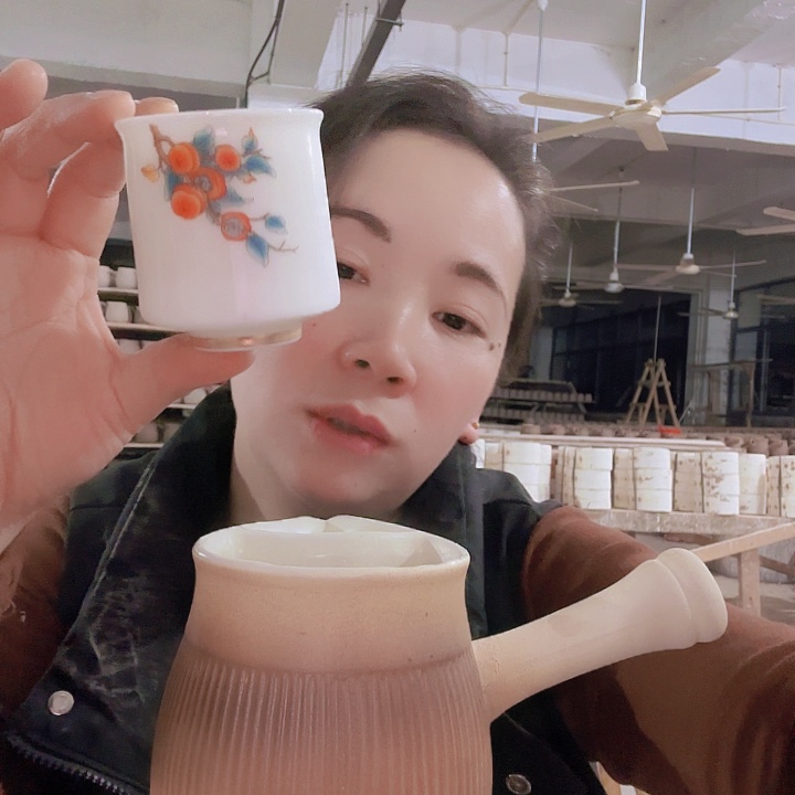 杯主人杯咖啡在这里等