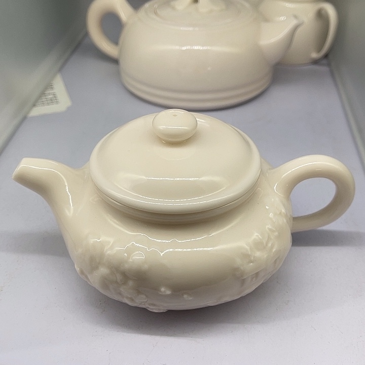 福利待遇多多哦哦哦