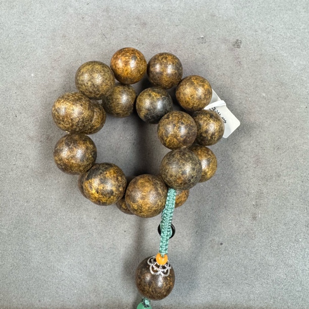 B466沉木圆珠手持