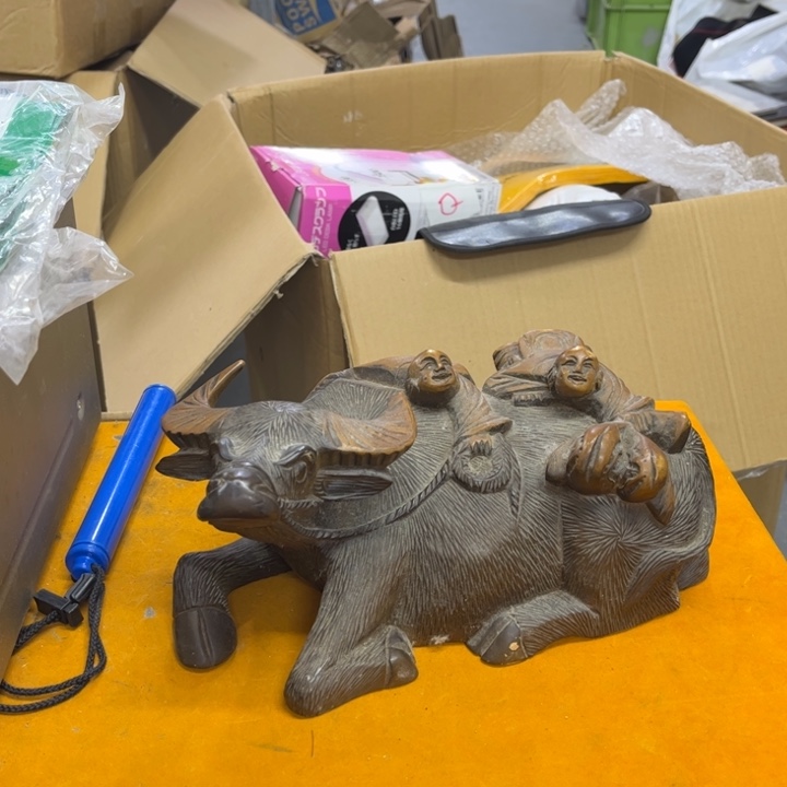 灵***哥炎少瓷器欢迎大家前来选购