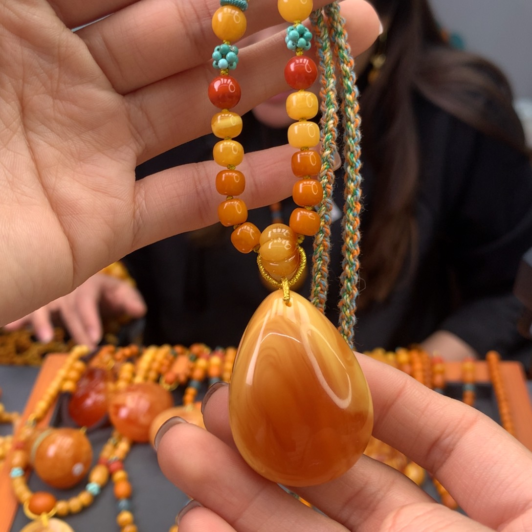 蜜蜡颈饰未镶嵌水滴