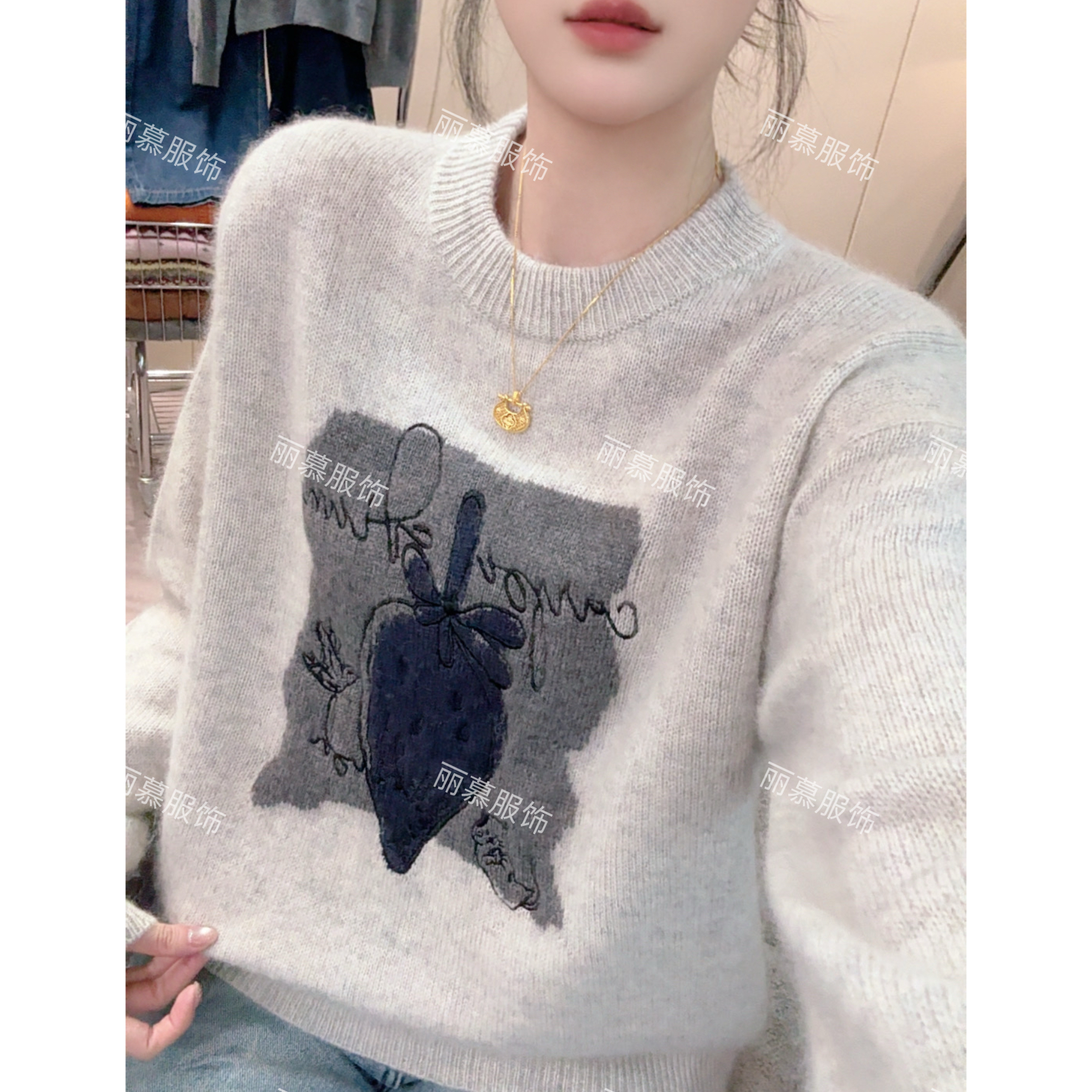 【草莓布丁】草莓字母提花灰雾霜白软糯保暖冬季针织套头毛衣2507