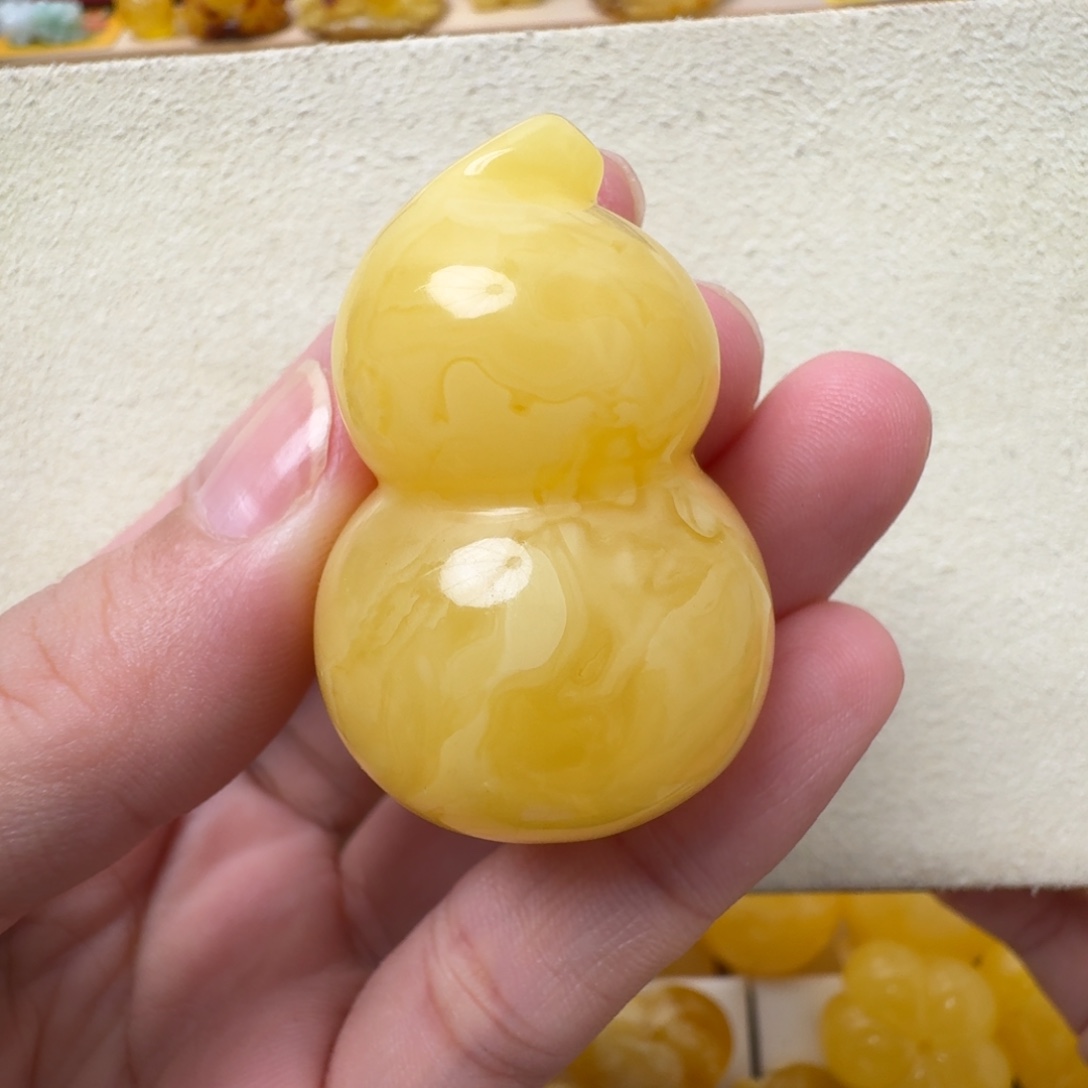 蜜蜡未镶嵌珠宝奇石超过七天不退不换