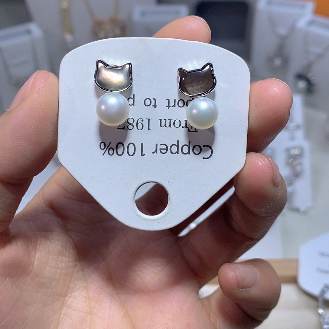 淡水珍珠耳饰未镶嵌
