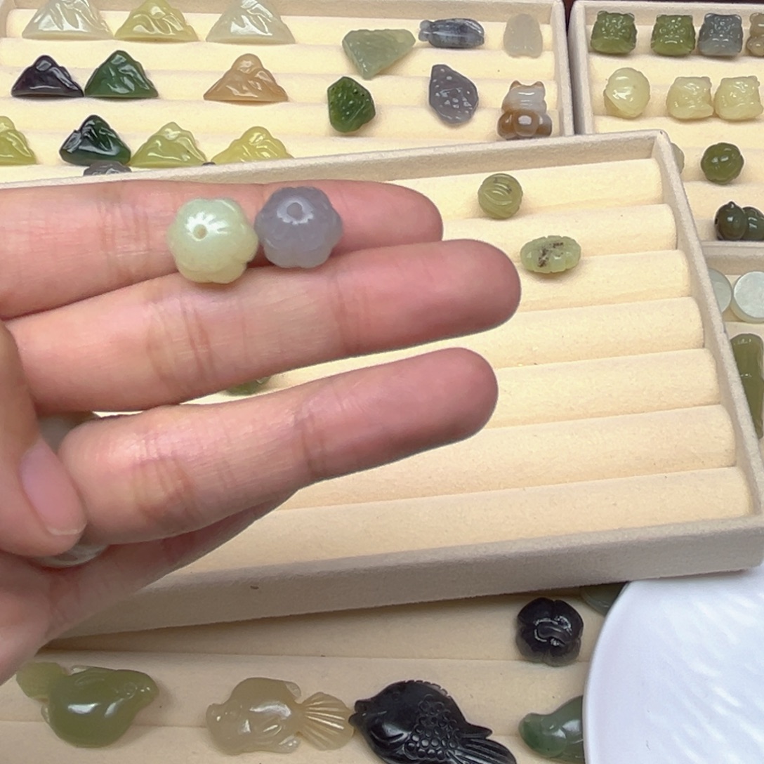 夏****和田玉未镶嵌珠宝半成品