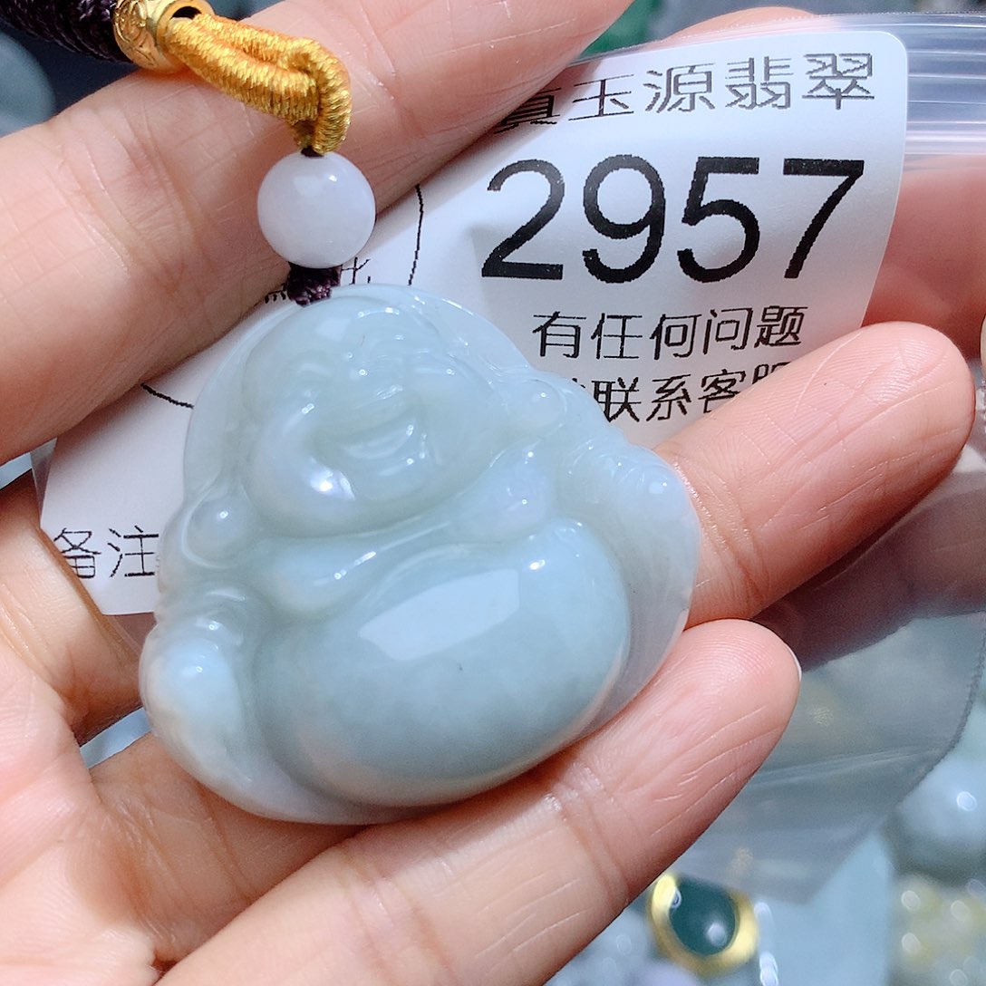 翡翠颈饰未镶嵌3957。