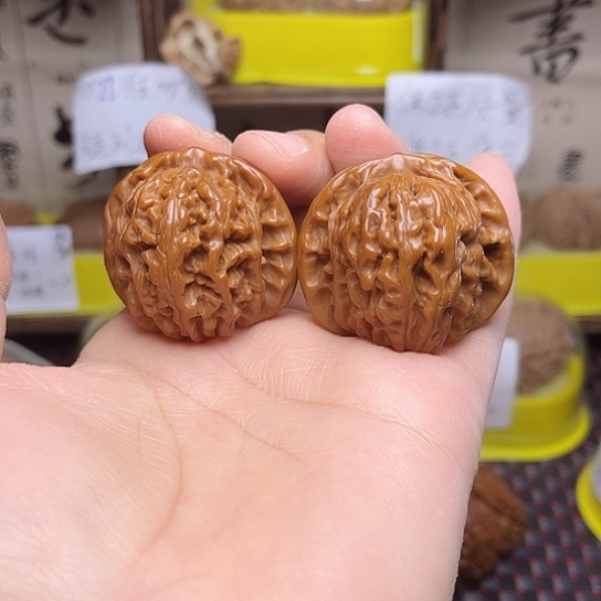 文玩核桃吊坠四座楼