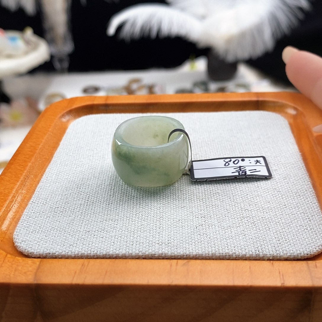 和田玉未镶嵌戒指41翠青方圆墩墩内径17.2港码15