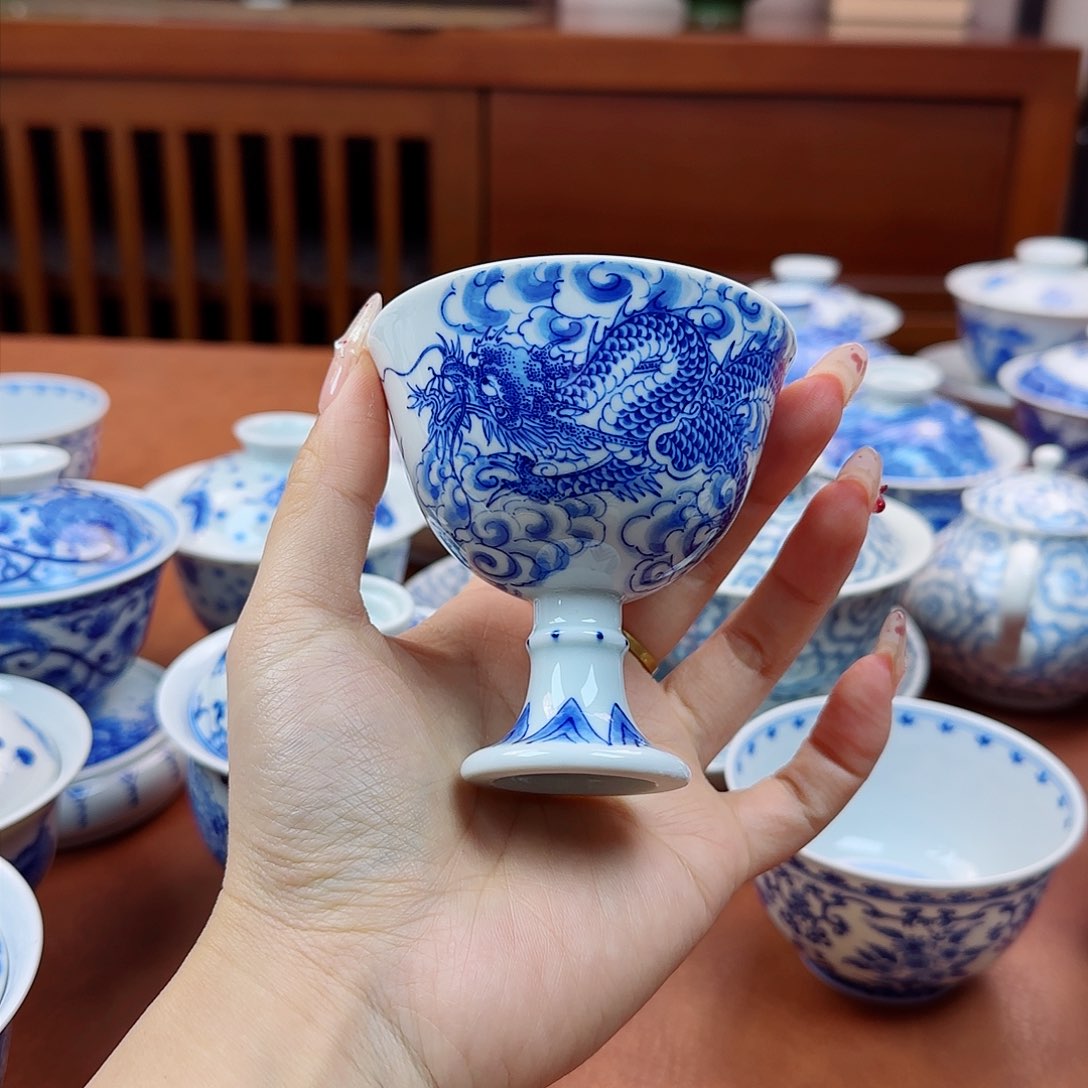 景德镇陶瓷手绘杯子