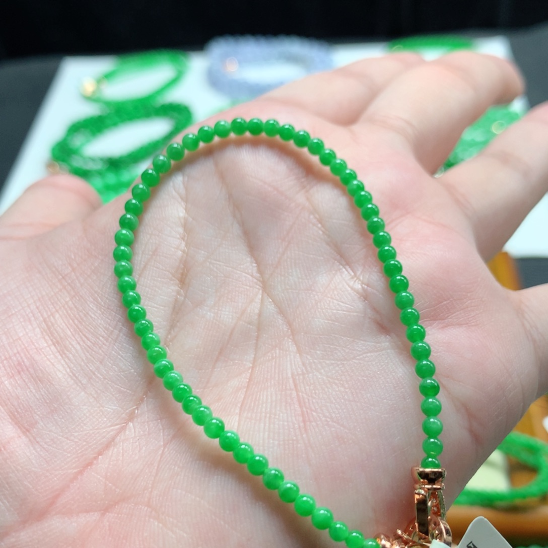 翡翠未镶嵌手链翡翠