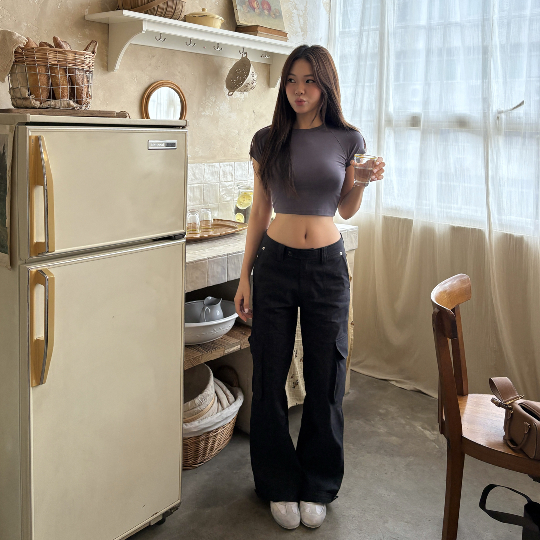 陈椿儿 工装裤低腰复古美式黑色多口袋修身工装裤嘻哈直筒显瘦