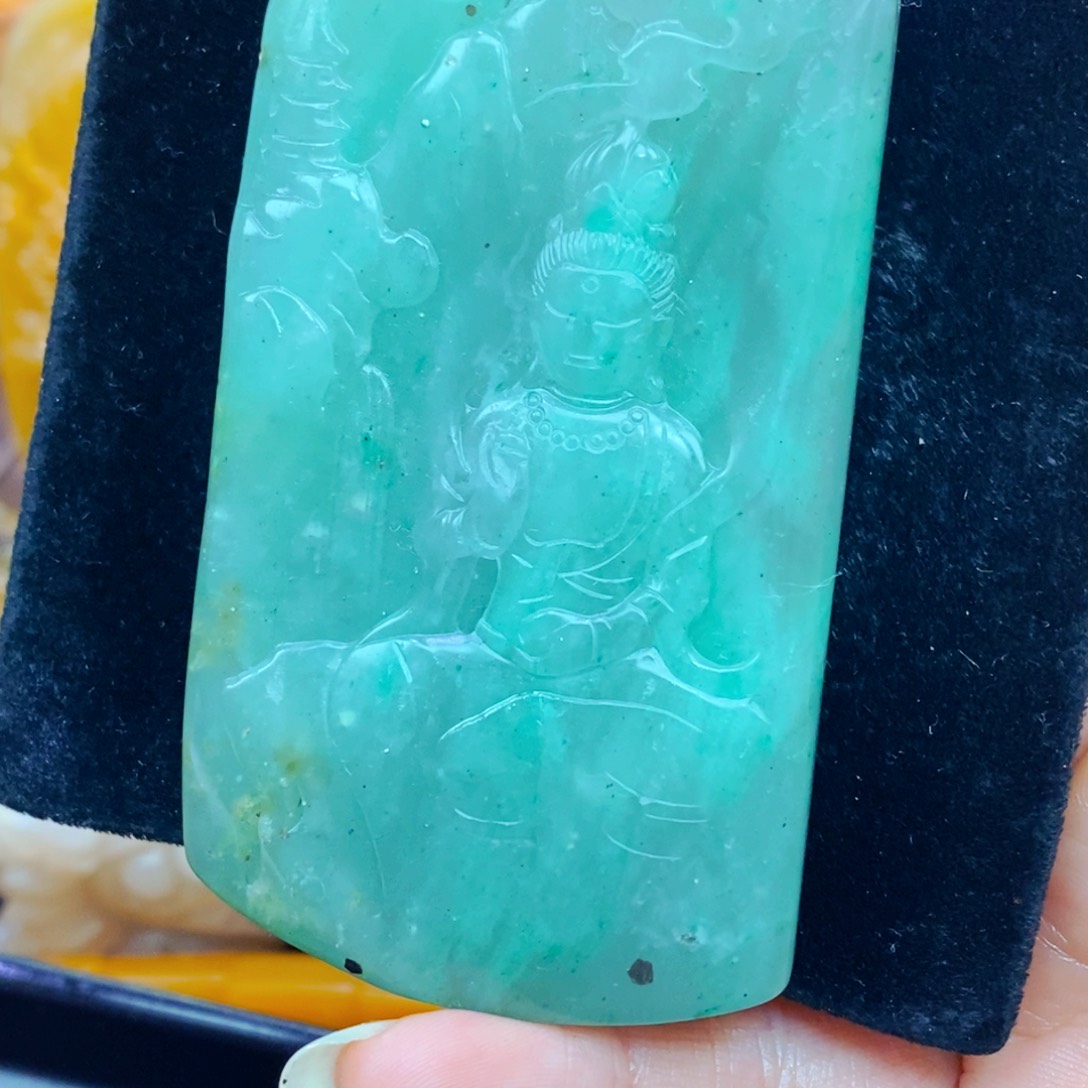 未镶嵌石英质玉（黄龙玉）吊坠(不含链)