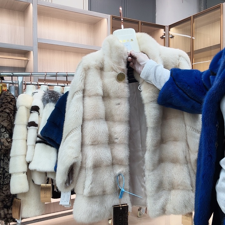 立领白色横排0565