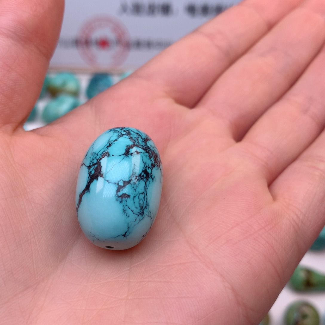 绿松石未镶嵌颈饰