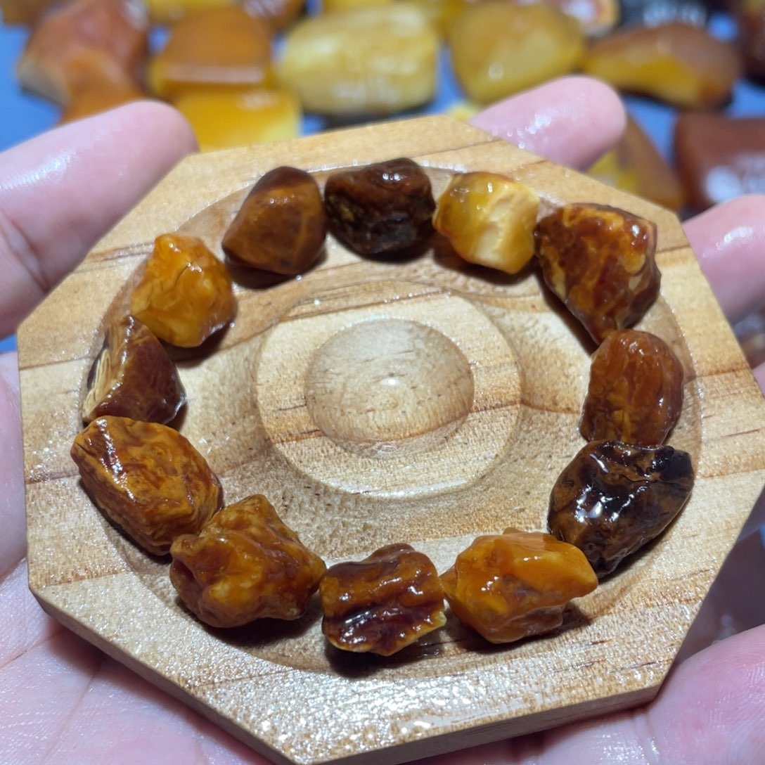 未镶嵌定制蜜蜡花蜡随形手串