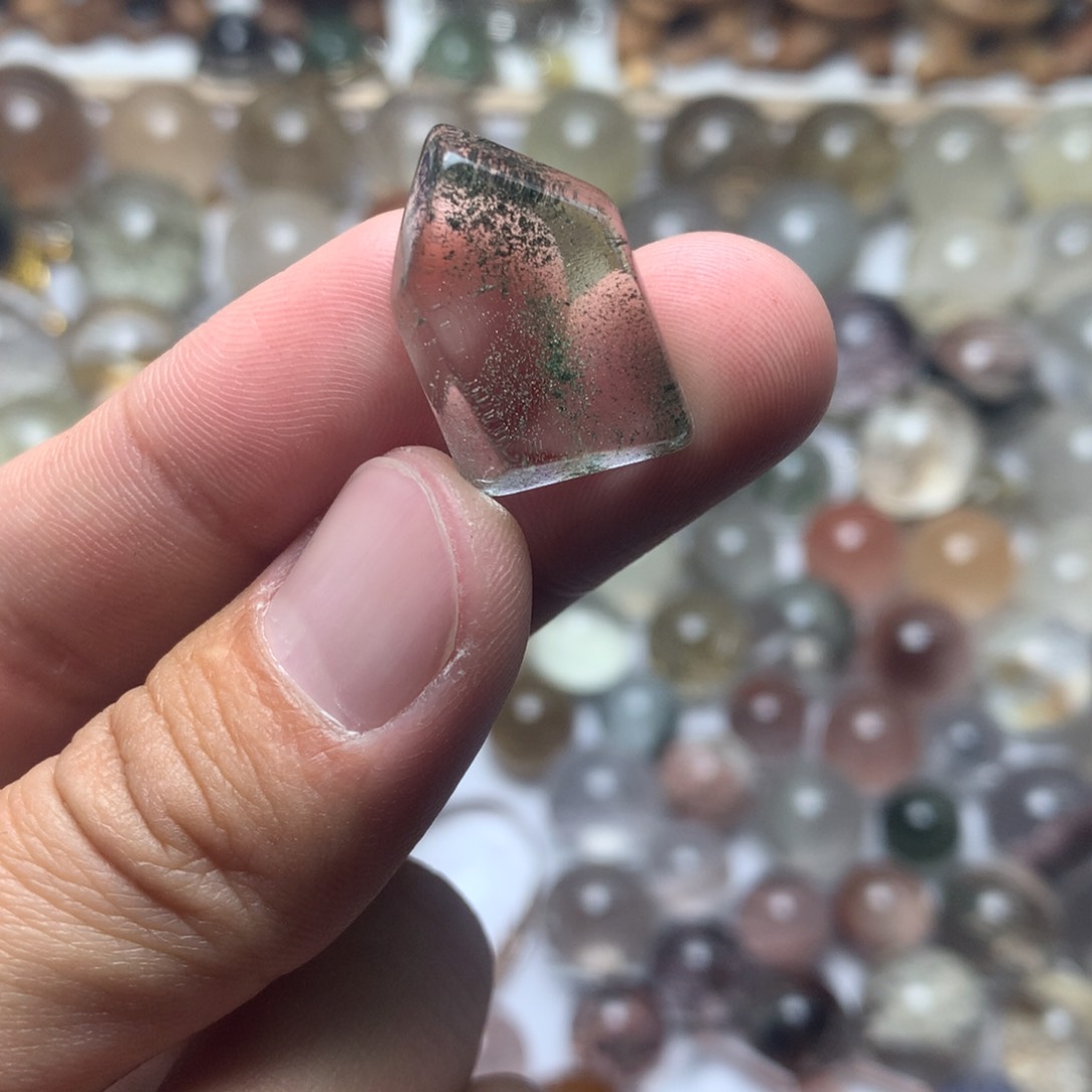 水晶珠宝半成品未镶嵌绿幽灵随行