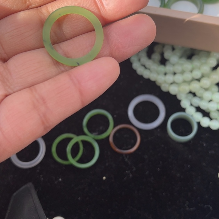 和田玉挂件18K金镶嵌