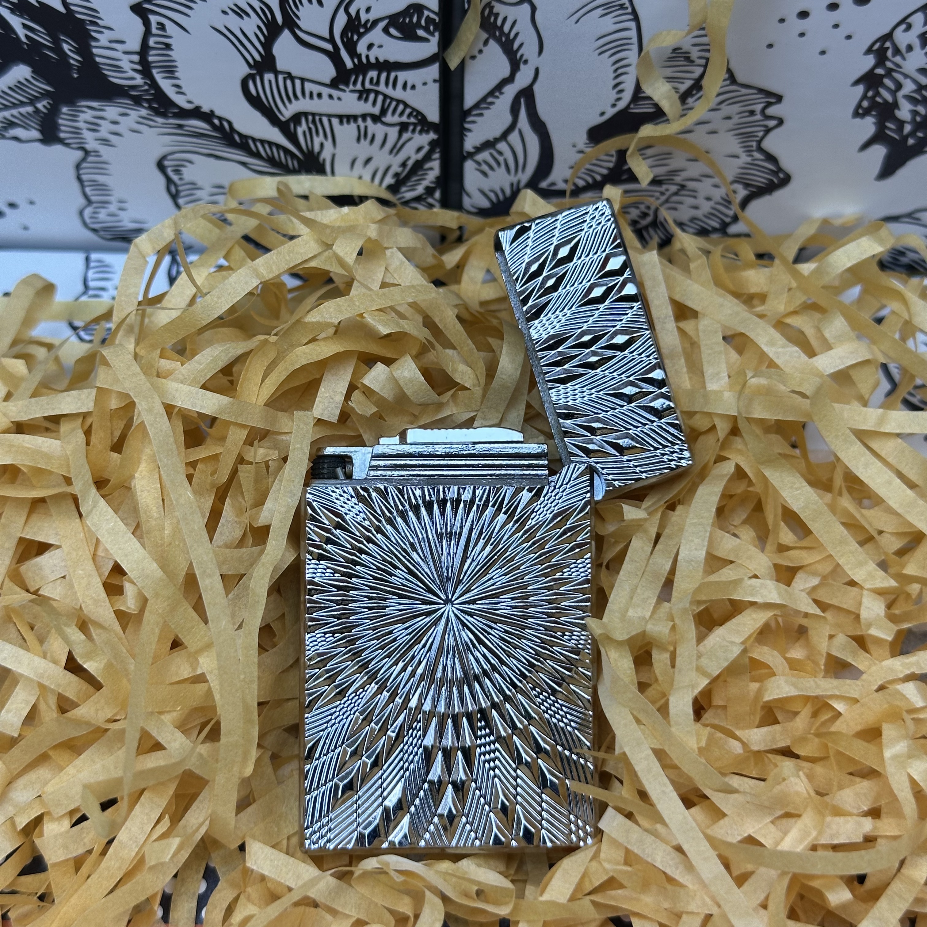 太阳花朗声钢音侧滑砂轮金属明火点烟器高档创意男士礼物