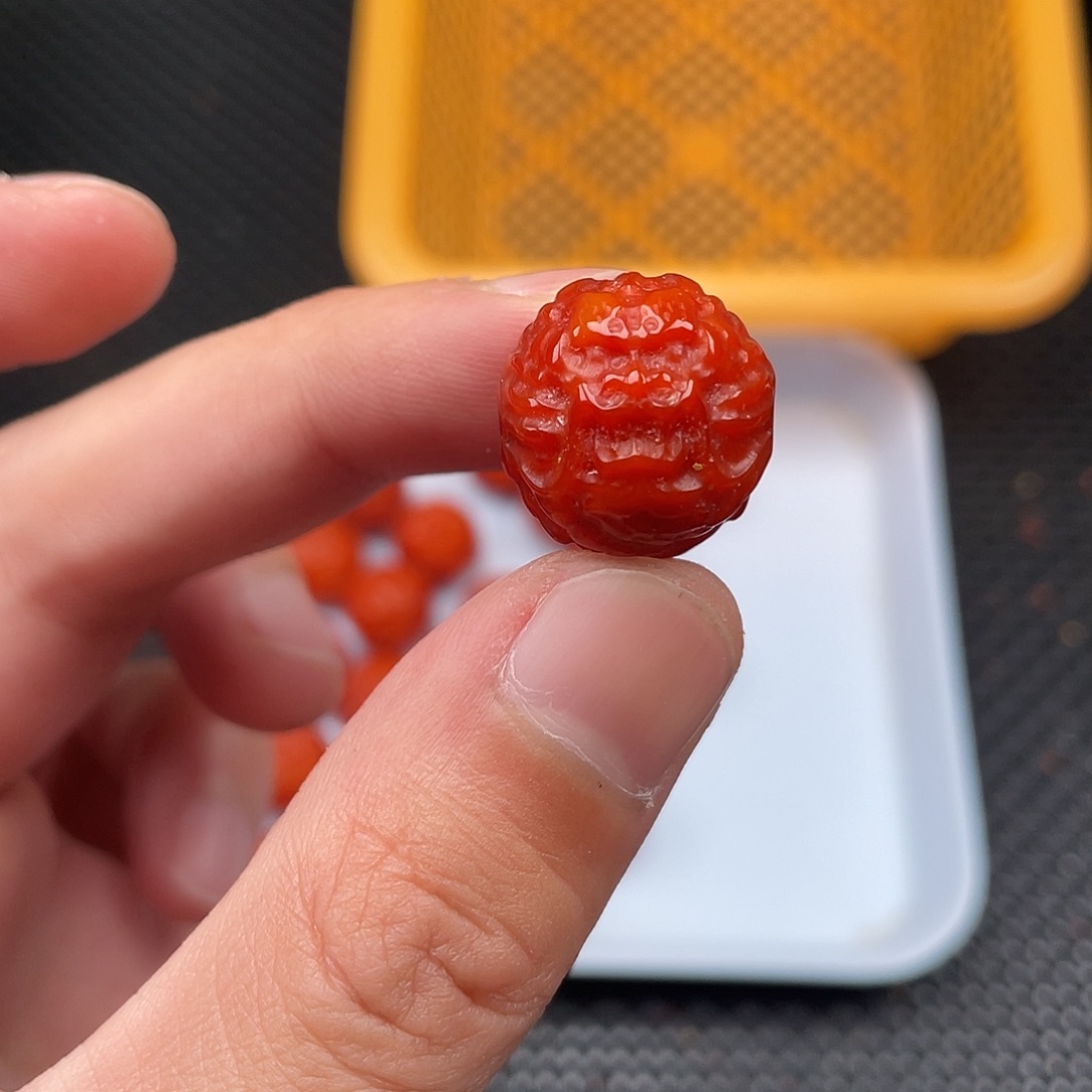 南红玛瑙未镶嵌18mm柿子红龙头珠一颗