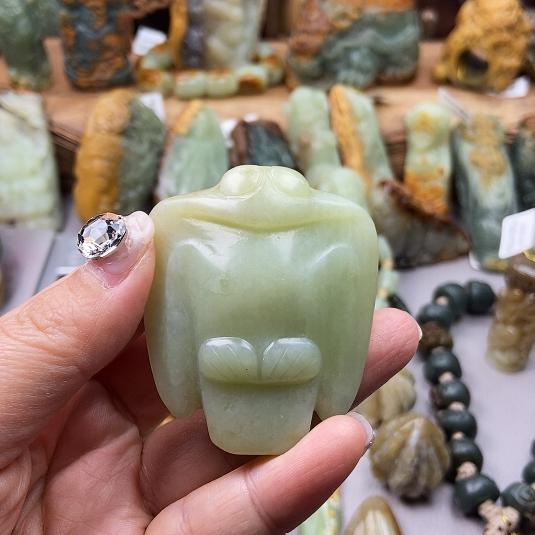岫岩老玉（透闪石质玉）手把未镶嵌中*人