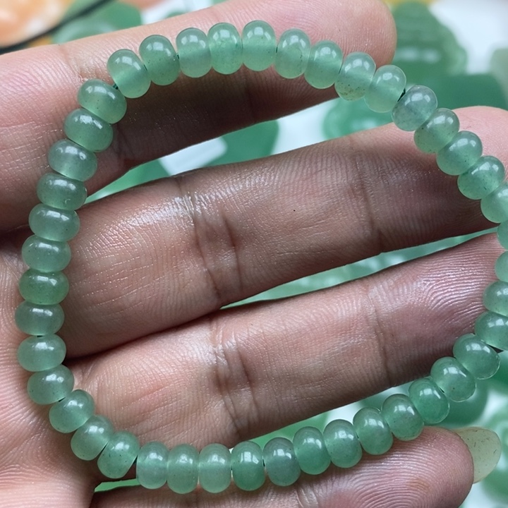 东陵石未镶嵌颈饰