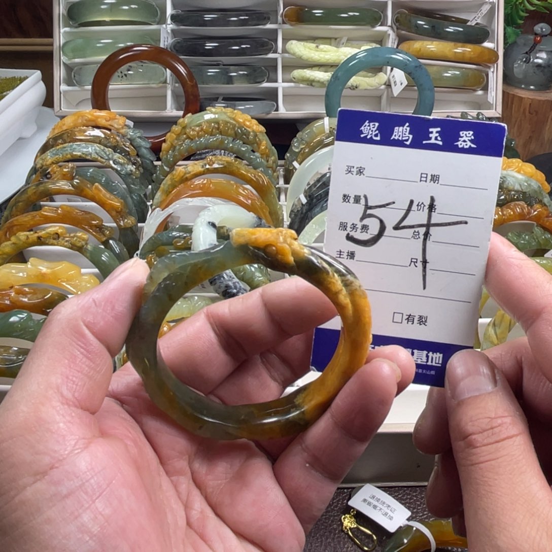 未镶嵌蛇纹石玉手镯