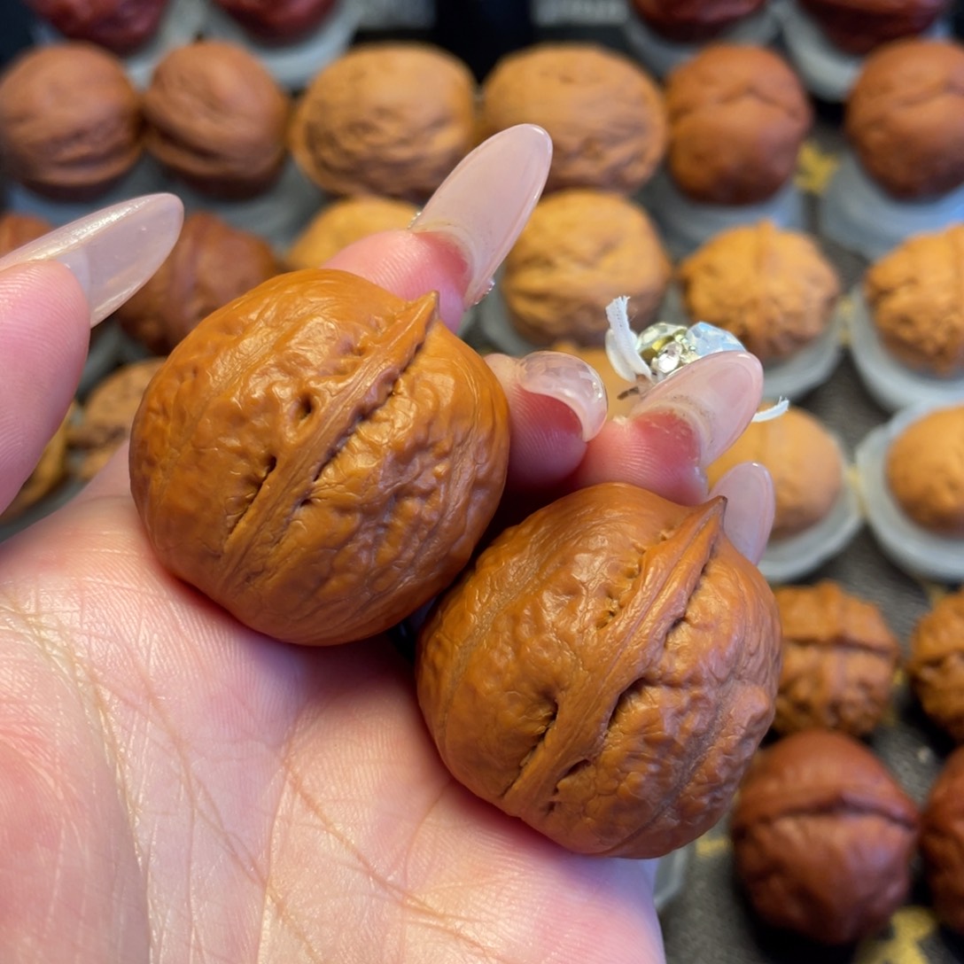 文玩核桃把件红珠